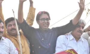 بغاوت پر اکسانے کا معاملہ، بلوچستان ہائیکورٹ کا شہباز گل کےخلاف مقدمہ ختم کرنے کا حکم