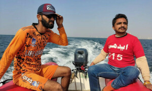کراچی: سی ویو پر لڑکی کے ڈوبنے کی اطلاع، تلاش کیلئے ریسکیو آپریشن جاری