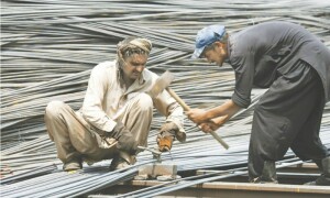 سریے کی قیمت میں ریکارڈ اضافہ، 2 لاکھ 43 ہزار500 روپے فی ٹن ہوگیا