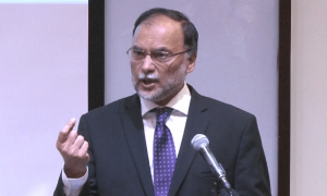 &rsquo;بڑے لوگ اسٹور کیے ہوئے ڈالر معیشت میں ڈالیں تو آئی ایم ایف کے پاس جانے کی ضرورت نہیں&lsquo;