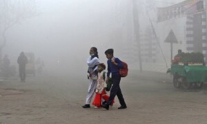 بڑھتی ہوئی ماحولیاتی آلودگی کس طرح ہمارے بچوں کو تباہ کررہی ہے؟