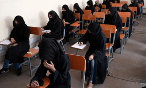 طالبان نے یونیورسٹیوں کے داخلہ ٹیسٹ میں خواتین کی شرکت پر پابندی عائد کردی