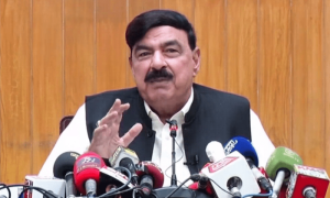 آصف زرداری پر سنگین الزامات، شیخ رشید کو پولیس کے سامنے پیشی کیلئے آخری وارننگ