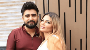 راکھی ساونت اپنے شوہر پر بے وفائی کا الزام لگاتے ہوئے رو پڑیں