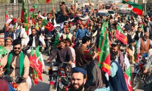 پی ٹی آئی کی &rsquo;جیل بھرو تحریک&lsquo; کا آغاز، سیکڑوں کارکنان گرفتاری کیلئے تیار