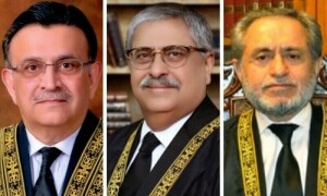 SC judges air divergent views in poll date suo motu