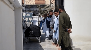 کراچی: مقتول ماہر تعلیم کی تدفین، &rsquo;ٹارگٹ کلنگ&lsquo; کی تحقیقات شروع