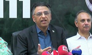 پیشیوں کی آڑ میں عمران خان کے قتل کی سازش کی جارہی ہے، اسد عمر کا دعویٰ