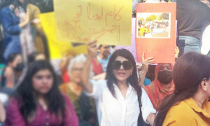 عفت عمر کا صحافی پر ہراساں کرنے کا الزام