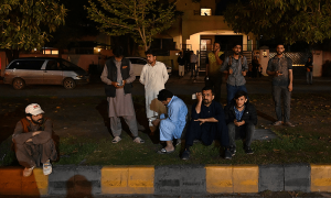 پاکستان بھر میں 6.8شدت کے زلزلے کے جھٹکے، دو افراد جاں بحق