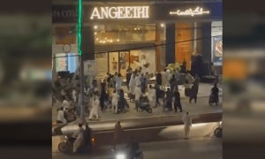 25 booked for &lsquo;vandalising&rsquo; upscale restaurant on Tipu Sultan Road in Karachi
