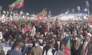 Defiant Imran says will not back off &lsquo;under any circumstance&rsquo;