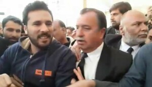کوئٹہ: حسان نیازی ایک روزہ راہداری ریمانڈ پر پنجاب پولیس کے حوالے