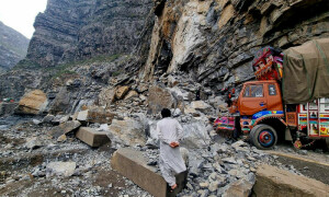 بلوچستان، خیبر پختونخوا میں طوفانی بارشیں، ژوب میں لینڈ سلائیڈنگ سے ٹریفک معطل