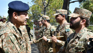 پاک فوج ملکی خودمختاری کے دفاع کیلئے ہر خطرات سے نمنٹنے کے لیے پُرعزم ہے، آرمی چیف