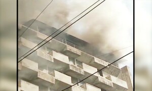 کراچی: جنریٹر مارکیٹ کے قریب عمارت میں آتشزدگی، ایک شخص جاں بحق