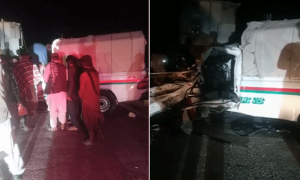 بلوچستان: کمشنر قلات کی گاڑی حادثے کا شکار، 4 لیویز اہلکار جاں بحق، 2 زخمی