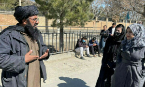 اقوام متحدہ کے لیے کام کرنے والی خواتین پر پابندی &rsquo;اندرونی مسئلہ&lsquo; ہے، افغان طالبان