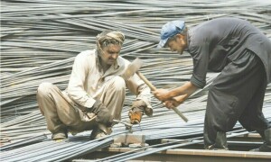 ایران سے اسمگلنگ کے سبب بلوچستان میں سریے کی صنعت تباہ