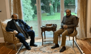 وزیراعظم کا دورہ لندن، سیاسی صورتحال پر نواز شریف سے مشاورت کا امکان