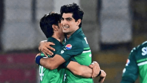 Twitter&rsquo;s in awe of Naseem Shah and Wasim Jr&rsquo;s bromance during the Pakistan vs New Zealand match