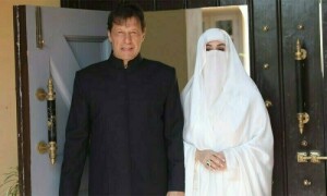 توشہ خانہ تحائف کی تحقیقات: عمران خان اور بشریٰ بی بی کی نیب میں طلبی خلافِ قانون قرار
