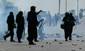 Editorial: Defusing the ongoing tensions is critical to avoiding a catastrophic outcome for the country