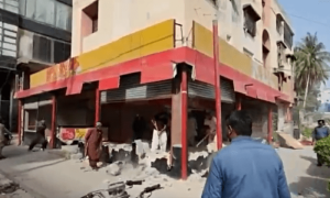 MPA Khurram Sher Zaman&rsquo;s restaurant demolished in Karachi