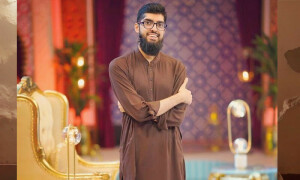 مالی تنگ دستی کے باعث والد کا گھر بیچنا پڑا، بیٹا جنید جمشید