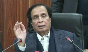 ترقیاتی منصوبوں میں بے ضابطگیاں: پرویز الہٰی کی ضمانت خارج، پولیس گرفتار کرنے پہنچ گئی