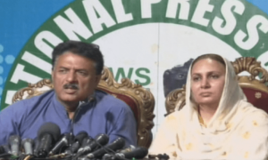 More and more leaders turn their backs on PTI