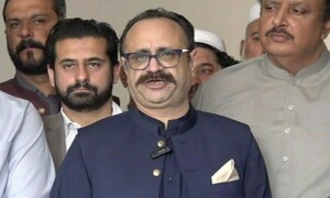 سابق وزیراعظم آزاد کشمیر تنویر الیاس کا جہانگیر ترین کے ساتھ مل کر چلنے کا اعلان