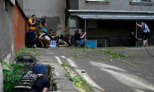Deadly shelling in flood-hit region as Ukrainian, Russian forces clash