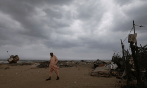 Lightning kills villager as rains lash several districts in southern Sindh