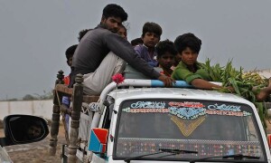 Life, residents returning to Sindh&rsquo;s Keti Bandar after threat of Cyclone Biparjoy subsides