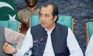 وزیراعلیٰ گلگت بلتستان خالد خورشید جعلی ڈگری کیس میں نااہل قرار