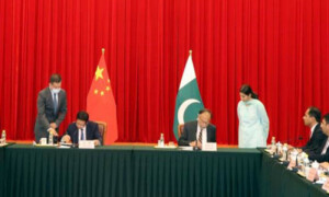 سی پیک کے 10 سال: ایم ایل ون، خصوصی اقتصادی زونز پر عملدرآمد تیز کرنے پر اتفاق
