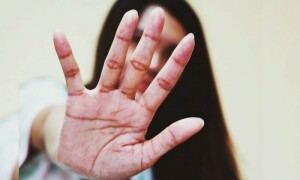 خواتین کو ہراساں کرنےکو جرم تسلیم کیوں نہیں کیا جاتا ؟