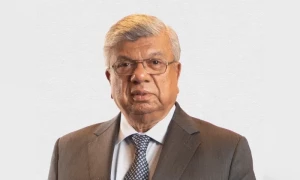 &rsquo;ہائبرڈ ماڈل&lsquo; سیاستدانوں کو سیدھے راستے پر رکھتا ہے، عارف حبیب