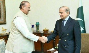 نگران وزیرِاعظم کے تقرر سے متعلق مشاورت کیلئے وزیر اعظم، راجا ریاض آج پھر ملاقات کریں گے