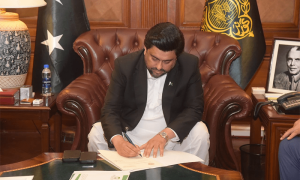 وزیر اعلیٰ کی ایڈوائس پر گورنر سندھ نے اسمبلی تحلیل کردی