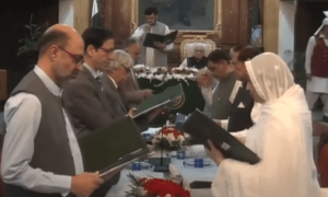 خیبرپختونخوا کی نئی نگران کابینہ نے حلف اٹھا لیا