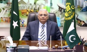 Minister pledges to accelerate CPEC pace