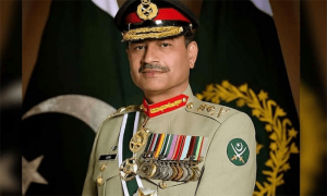 ملک دشمنوں کے ایجنڈے پر کام کرنے والے دہشت گردوں کا ہتھیار ڈالنے تک تعاقب کیا جائے گا، آرمی چیف