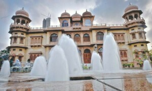 سندھ ہائیکورٹ: موہٹہ پیلس کیس میں شہریوں، ٹرسٹ کے فریق بننے کی درخواستیں مسترد