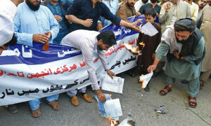 بجلی کے اضافی بلوں پر احتجاج کا سلسلہ جاری، نگران حکومت ریلیف فراہم کرنے میں تاحال ناکام