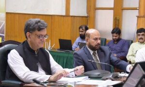 ریلوے نیٹ ورک کو ترجیحی بنیادوں پر شمسی توانائی پر منتقل کرنے کا منصوبہ