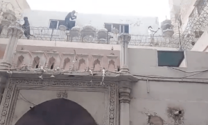 3 suspects booked, arrested after Ahmadi place of worship vandalised in Karachi&rsquo;s Saddar