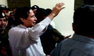 چوہدری پرویز الہٰی کی مشکلات کم نہ ہوسکیں، رہائی کے بعد پھر گرفتار