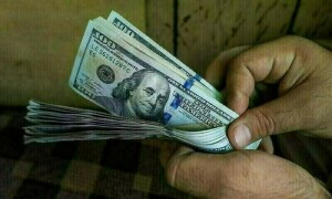 پاکستانی کرنسی مزید مضبوط، ڈالر سستا ہوکر 300 سے نیچے آگیا